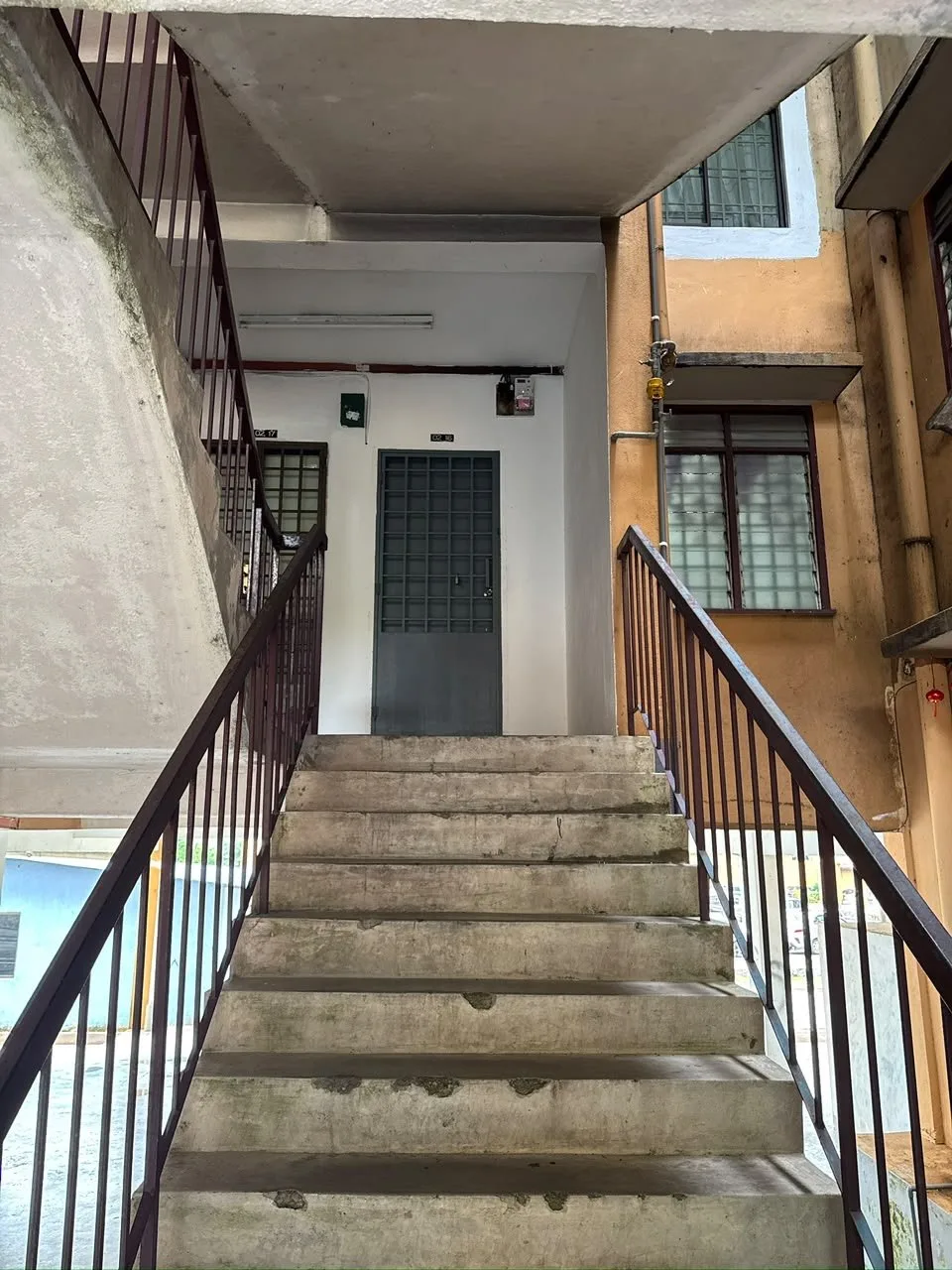 View 16